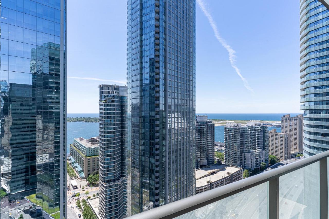 Aparthotel Beautiful Modern Toronto Luxurious Scotiabank Arena Exterior foto