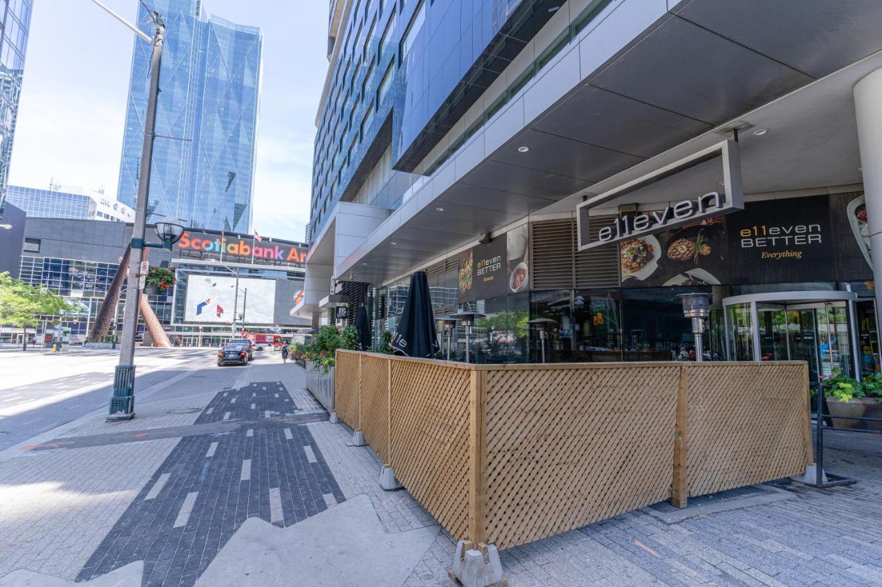 Aparthotel Beautiful Modern Toronto Luxurious Scotiabank Arena Exterior foto